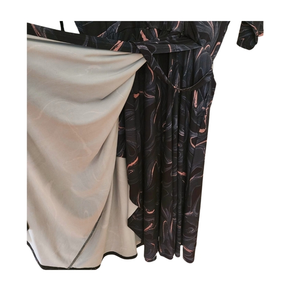 Torrid Plus-size Faux Wrap Dress Gray, Pink & Black Swirls. Size 1X - Picture 5 of 16
